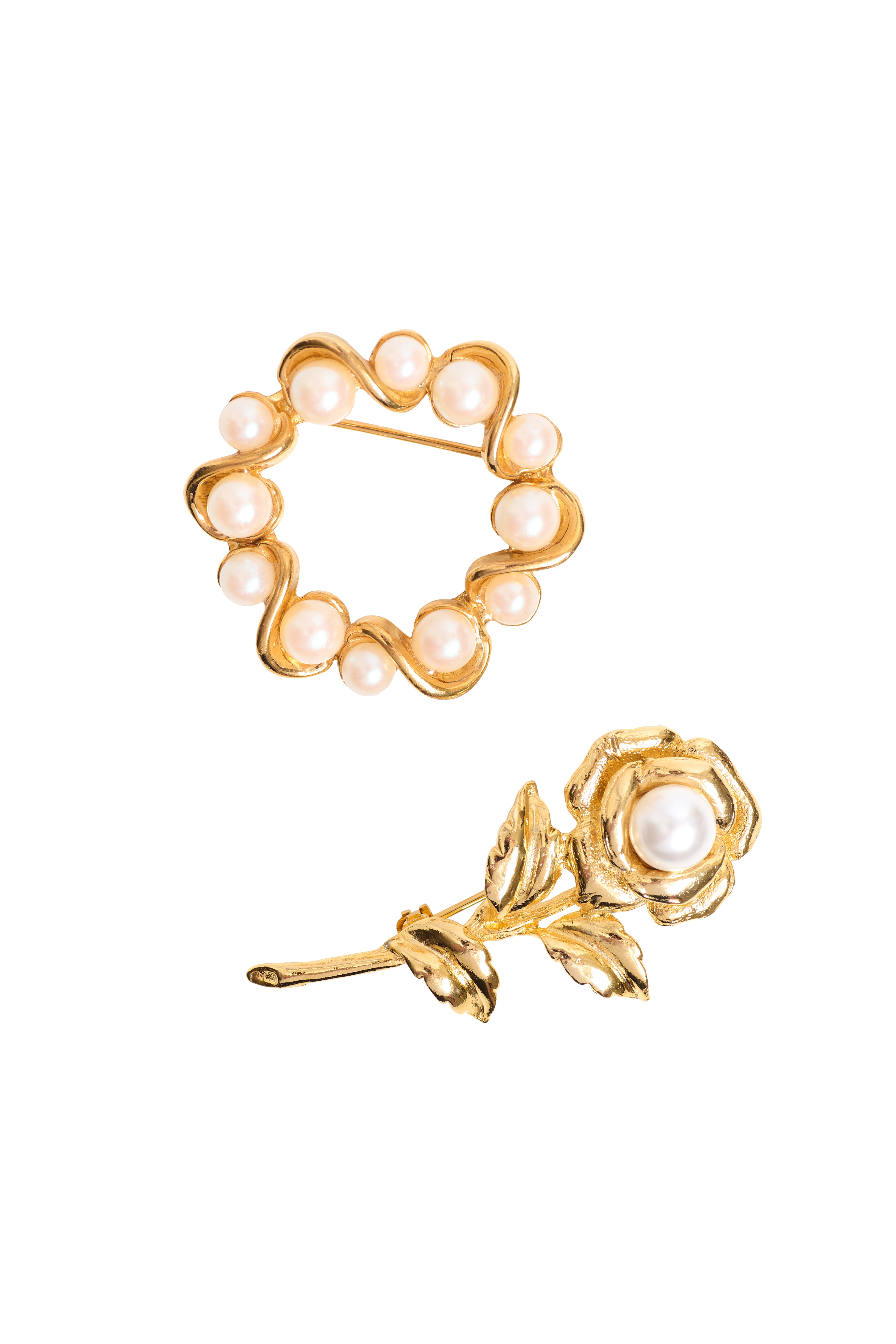 Gold Plated Pearl Circle & Rose Brooch Set