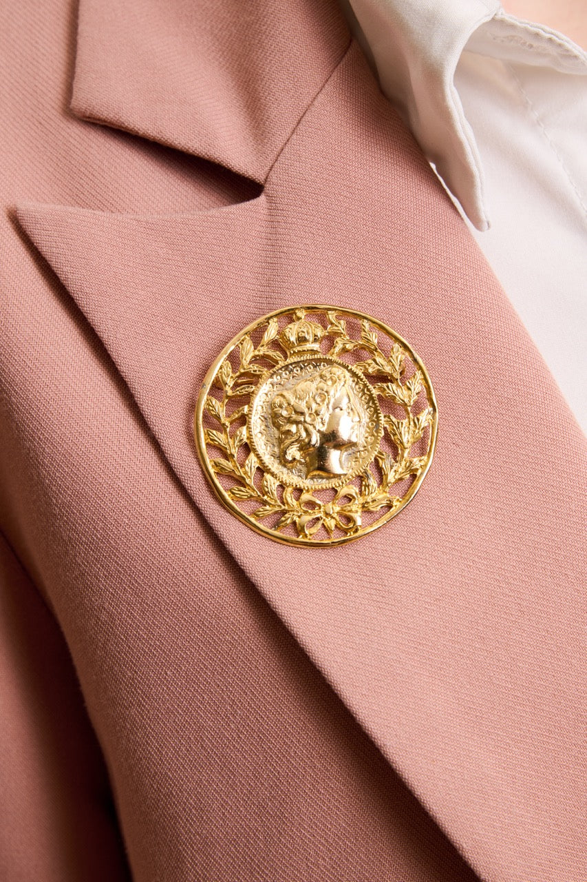 Gold Plated Laurel Cameo Brooch