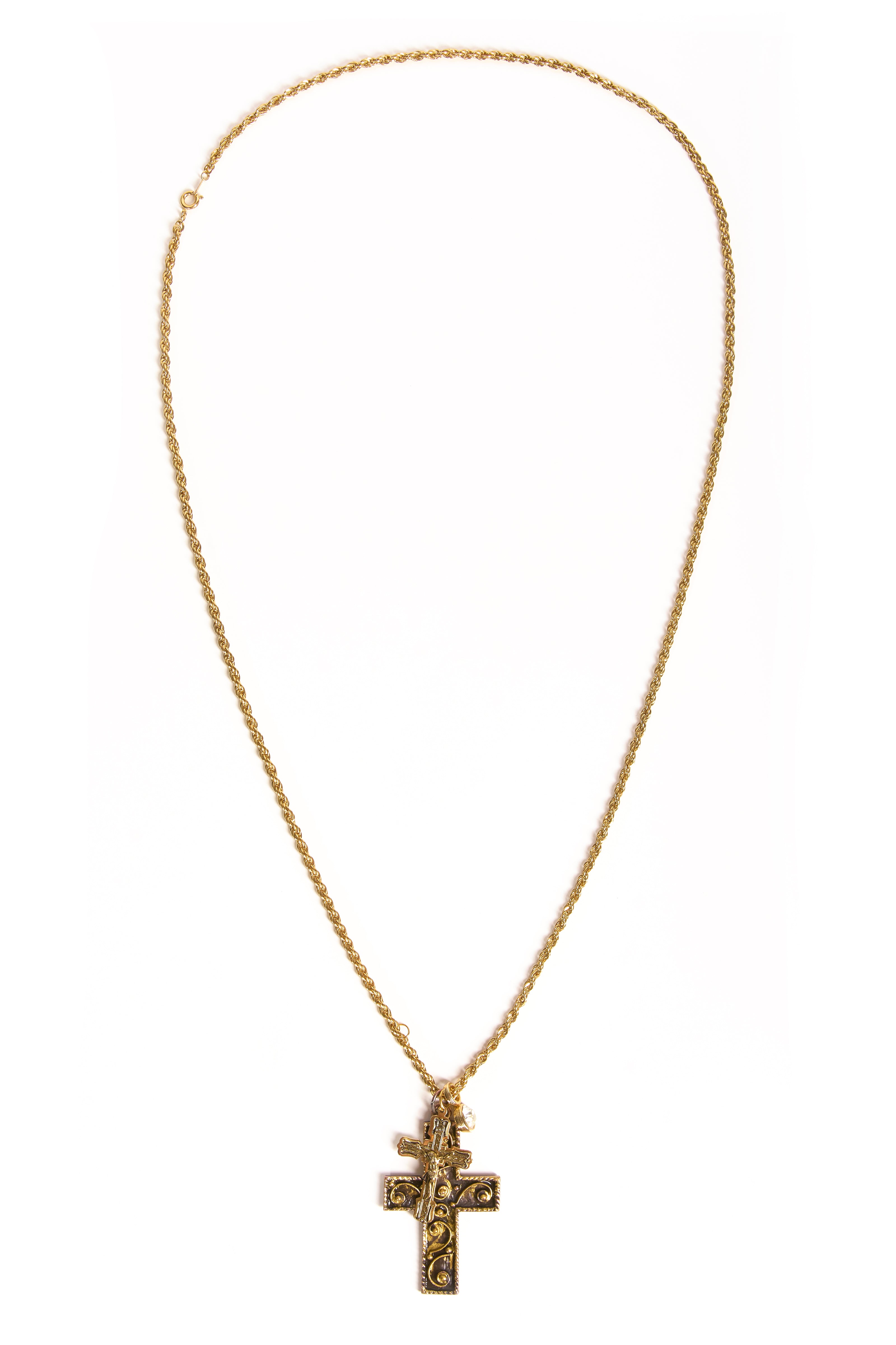 Jude Gothic Cross Necklace